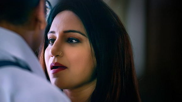 Antique P01 EP5 Hot Hindi ULLU Web Series