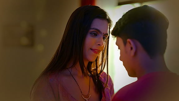 Andar Ki Baat P02 EP7 Hot Hindi ULLU Web Series
