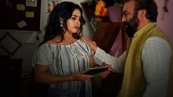 Besudh EP1 Hot Hindi ULLU Web Series