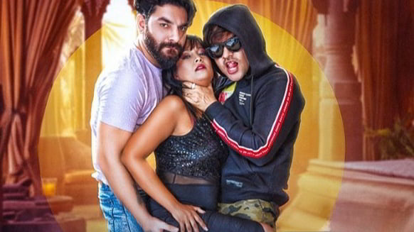 Chaar Yaar 2024 Hot Hindi MoodX Web Series