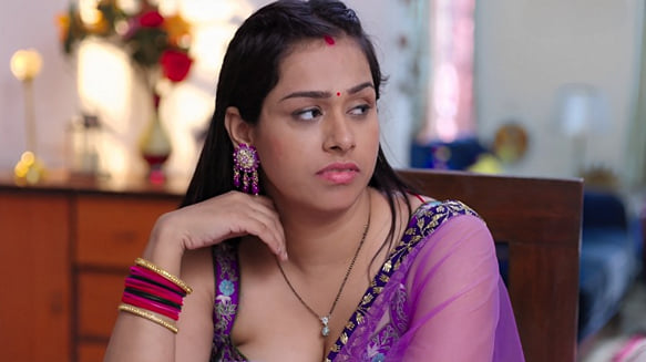 Gharwali Baharwali EP3 Hot Hindi Jalva Web Series