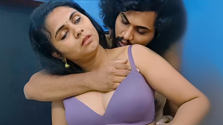 Mallus Wife Vaishnavy Hindi Hot UnRated Short Film