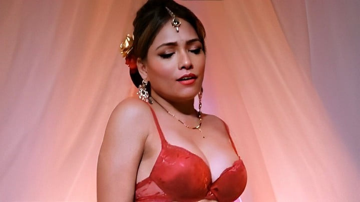 Mere Angane Mein Part 1 EP2 Hindi Hot ULLU Web Series