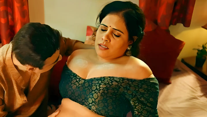 Kundi Mat Khadkao Raja Part 1 EP3 Hot Hindi ULLU Web Series