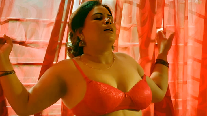 Kundi Mat Khadkao Raja Part 1 EP1 Hot Hindi ULLU Web Series