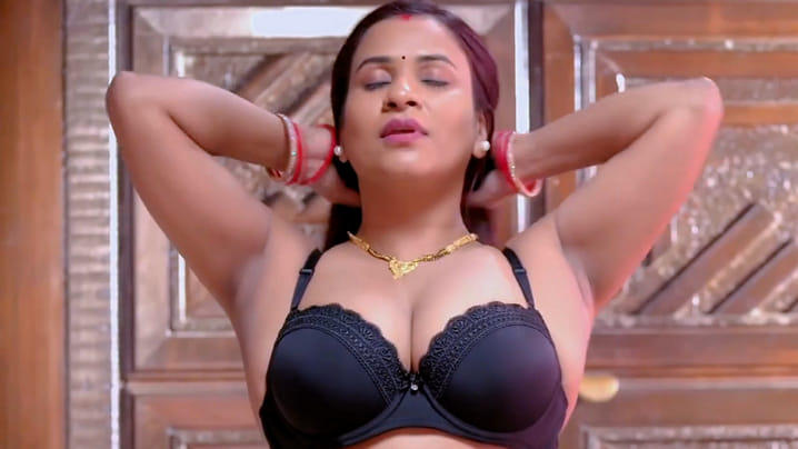 Tere Mere Beech Mein Part 1 EP2 Hot Hindi ULLU Web Series