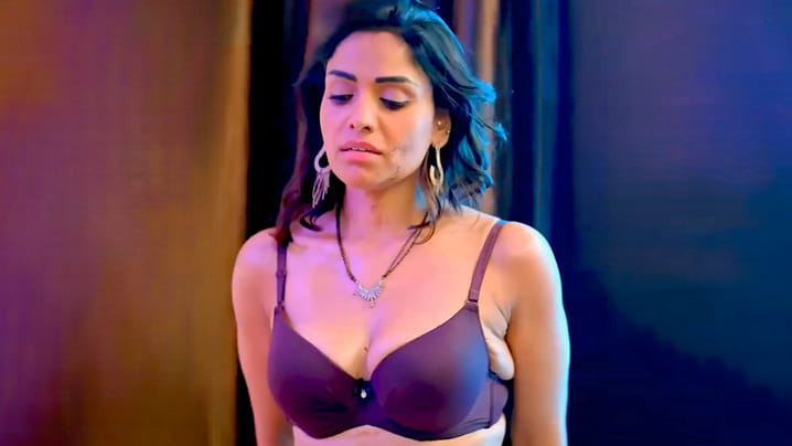 Bhabhi Suniye Na EP2 Hot Hindi Hulchul Web Series