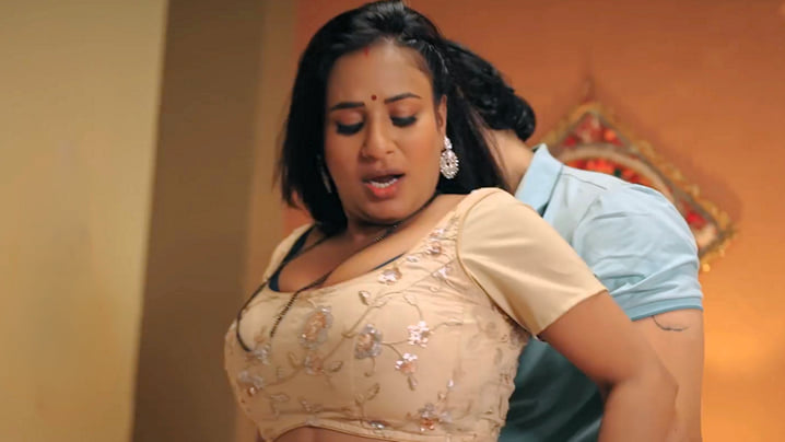 De De Pyaar De Part 2 EP7 Hot Hindi ULLU Web Series