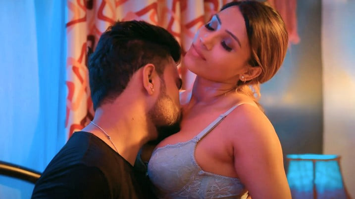 Aadhi Gharwali Part 2 EP5 Hot Hindi ULLU Web Series