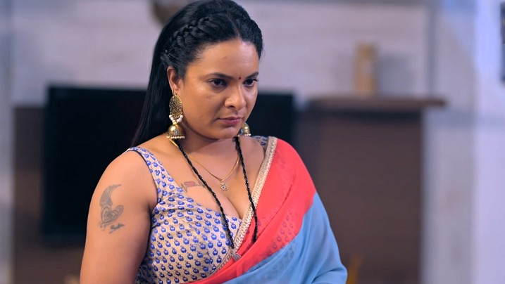 Behrupiya EP4 Hot Hindi AkkuOTT Web Series